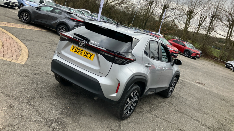 Toyota Yaris Cross 1.5 Hybrid Design 5dr CVT Hybrid Estate